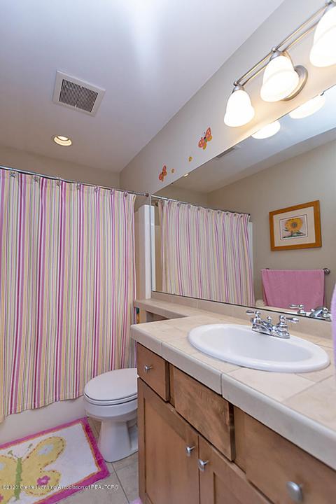 7852 Ashbrook Dr, Haslett, MI 48840 photo 26
