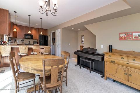7852 Ashbrook Dr, Haslett, MI 48840 photo 9