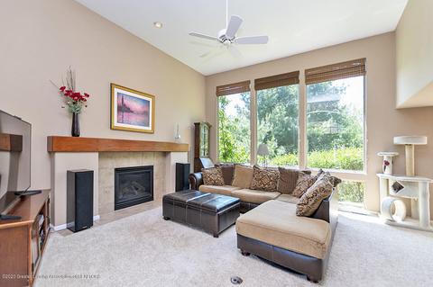 7852 Ashbrook Dr, Haslett, MI 48840 photo 3
