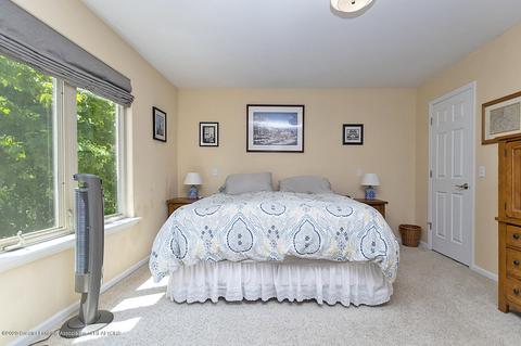 7852 Ashbrook Dr, Haslett, MI 48840 photo 20