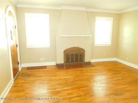 616 E Willard Ave, Lansing, MI 48910 photo 2