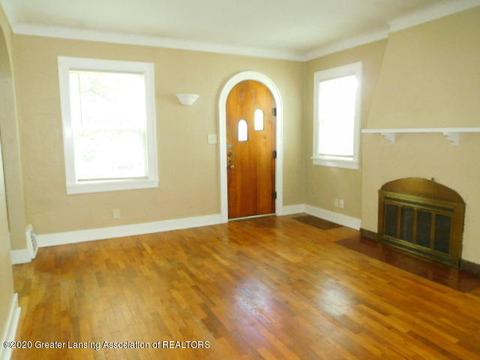 616 E Willard Ave, Lansing, MI 48910 photo 3