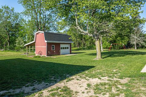 6313 E Clark Rd, Bath, MI 48808 photo 7