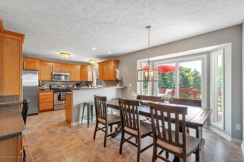 12960 Paradise Dr, Dewitt, MI 48820 photo 16