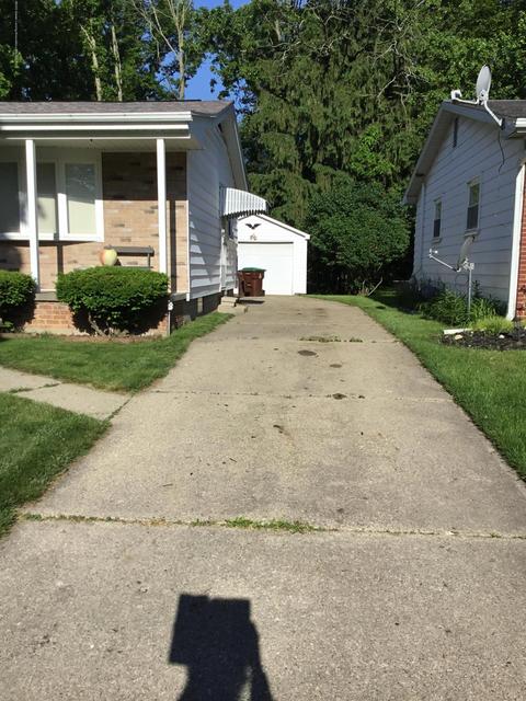 1237 Kimberly Dr, Lansing, MI 48912 photo 2