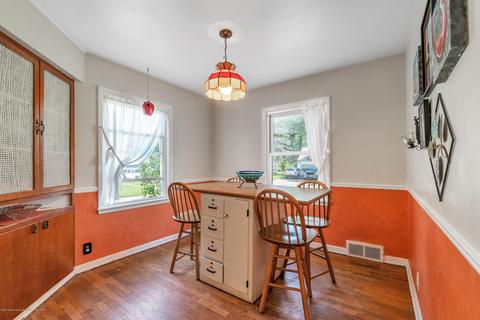 816 Mitchell Ave, Lansing, MI 48917 photo 9