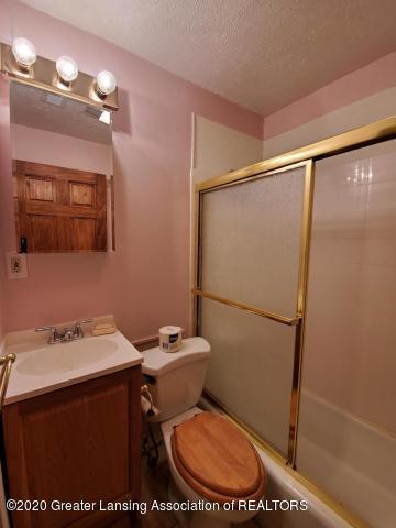 5929 Potter St, Haslett, MI 48840 photo 11