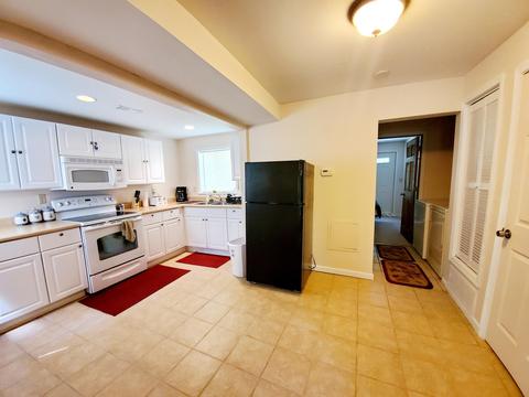 5929 Potter St, Haslett, MI 48840 photo 3