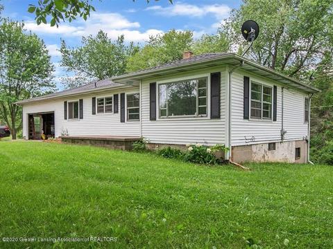 5414 E Clark, Bath, MI 48808 photo 1