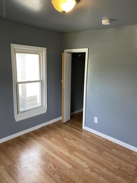 904 Baker St, Lansing, MI 48910 photo 8