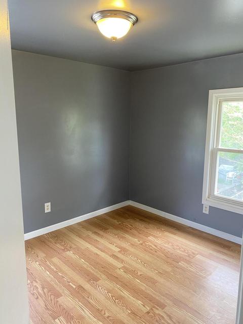 904 Baker St, Lansing, MI 48910 photo 9
