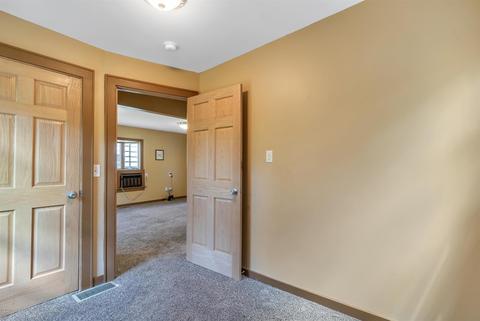 2109 Alpha St, Lansing, MI 48910 photo 15