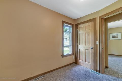 2109 Alpha St, Lansing, MI 48910 photo 16