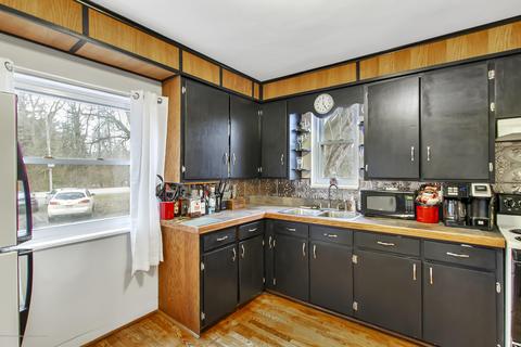 3334 Brooklyn Rd, Jackson, MI 49203 photo 11