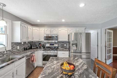 410 Windyrush Ln, Dewitt, MI 48820 photo 12