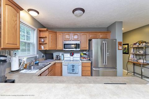 121 W Webb Rd, Dewitt, MI 48820 photo 11