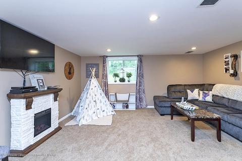 121 W Webb Rd, Dewitt, MI 48820 photo 23