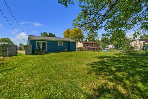 3910 Windemere, Lansing, MI 48911 photo 2