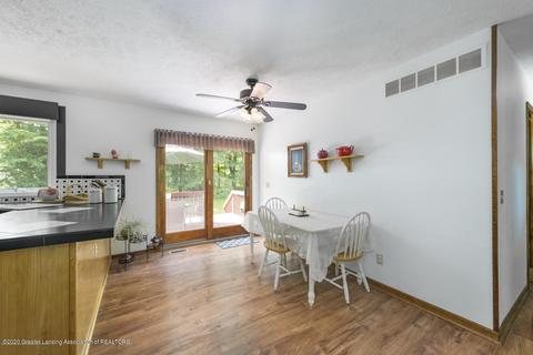 338 N Bridge St, Dimondale, MI 48821 photo 8