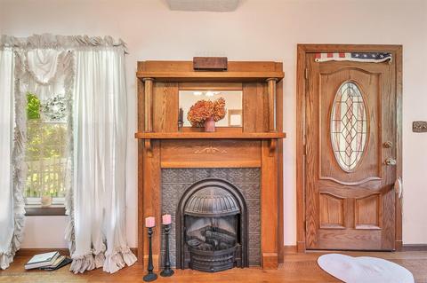 2403 E Cavanaugh Rd, Lansing, MI 48910 photo 9