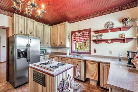 2403 E Cavanaugh Rd, Lansing, MI 48910 photo 13