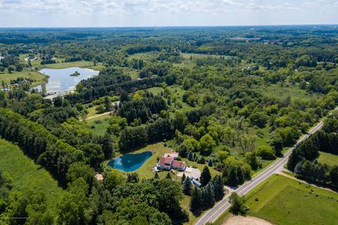 8200 Hunter Rd, Bath, MI 48808 photo 32