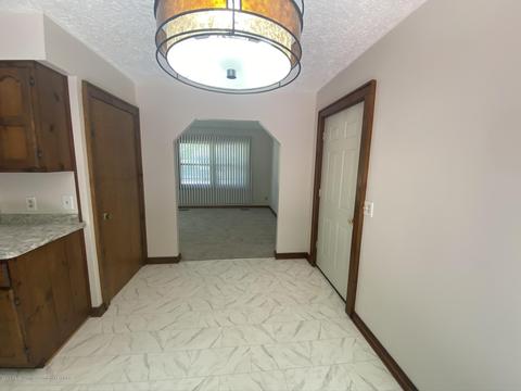 3721 Cooley Dr, Lansing, MI 48911 photo 8