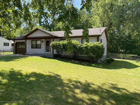 3721 Cooley Dr, Lansing, MI 48911 photo 1