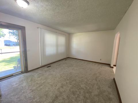 3721 Cooley Dr, Lansing, MI 48911 photo 6