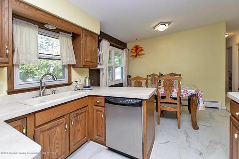 4237 Mackinac Rd, Okemos, MI 48864 photo 8
