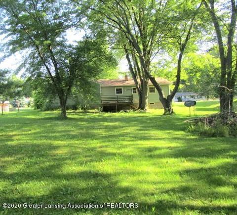 1329 W Webb Rd, Dewitt, MI 48820 photo 4