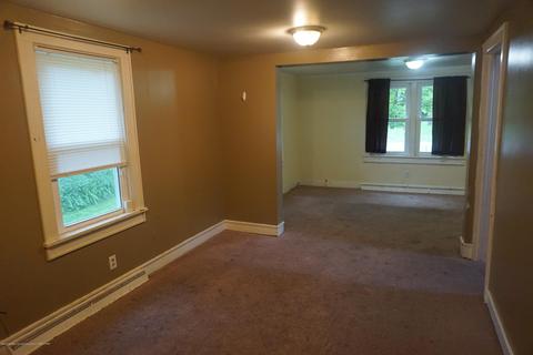 5712 Shaw St, Haslett, MI 48840 photo 3