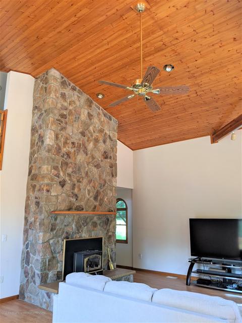 6320 E Winegar Rd, Perry, MI 48872 photo 11
