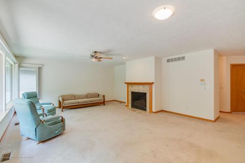 7772 Forestview Dr, Haslett, MI 48840 photo 6