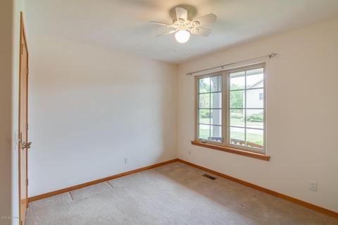 7772 Forestview Dr, Haslett, MI 48840 photo 23