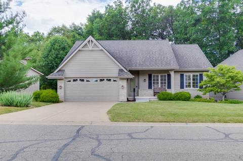 7772 Forestview Dr, Haslett, MI 48840 photo 1