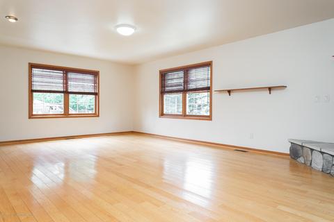 7337 Howe Rd, Bath, MI 48808 photo 11