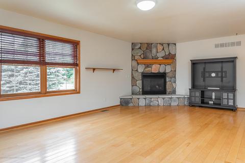 7337 Howe Rd, Bath, MI 48808 photo 9