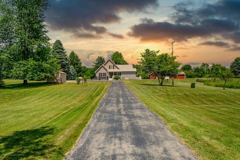 7337 Howe Rd, Bath, MI 48808 photo 2