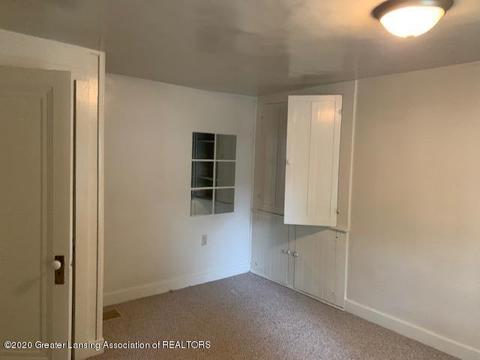 309 E Cass St, Saint Johns, MI 48879 photo 5