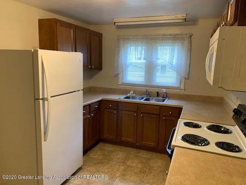 309 E Cass St, Saint Johns, MI 48879 photo 12