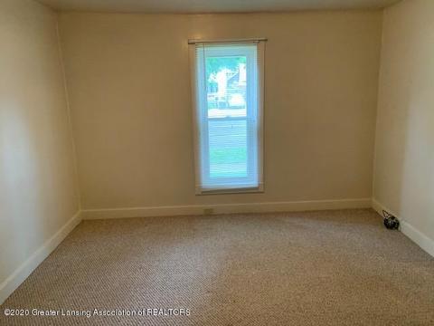 309 E Cass St, Saint Johns, MI 48879 photo 6
