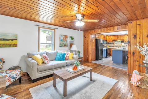 1371 Bennett Rd, Lansing, MI 48906 photo 9