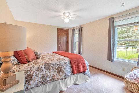 1371 Bennett Rd, Lansing, MI 48906 photo 17