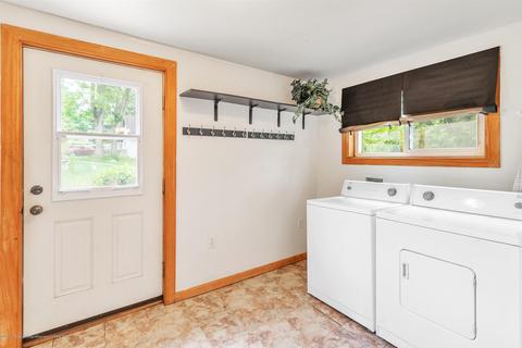 1371 Bennett Rd, Lansing, MI 48906 photo 21