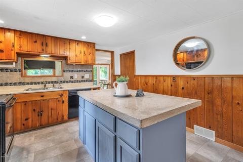 1371 Bennett Rd, Lansing, MI 48906 photo 11