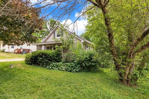 1371 Bennett Rd, Lansing, MI 48906 photo 4