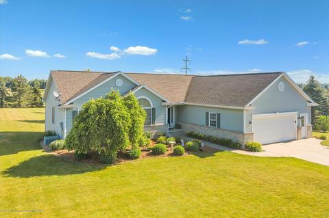 5260 W Howe Rd, Dewitt, MI 48820 photo 1