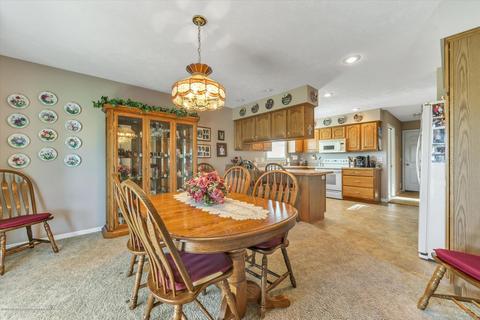 5260 W Howe Rd, Dewitt, MI 48820 photo 11