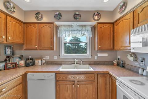 5260 W Howe Rd, Dewitt, MI 48820 photo 12